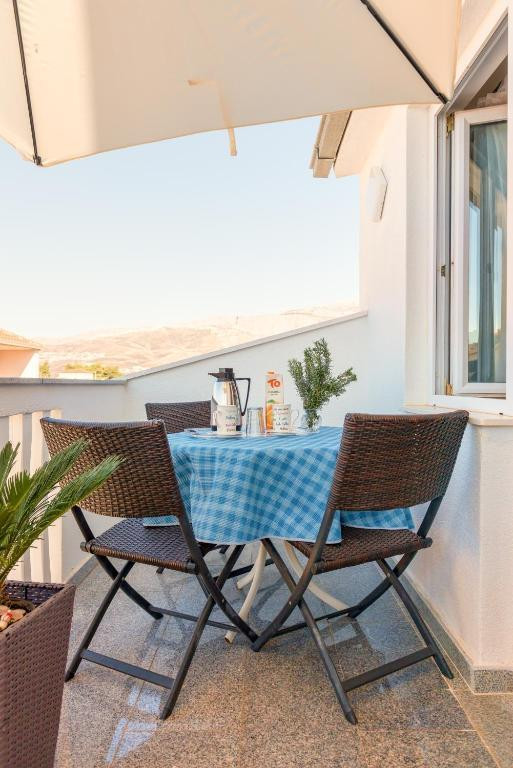 Oleander 2, Oleander apartments Podstrana with sauna and pool, Dalmatia, Croatia Podstrana